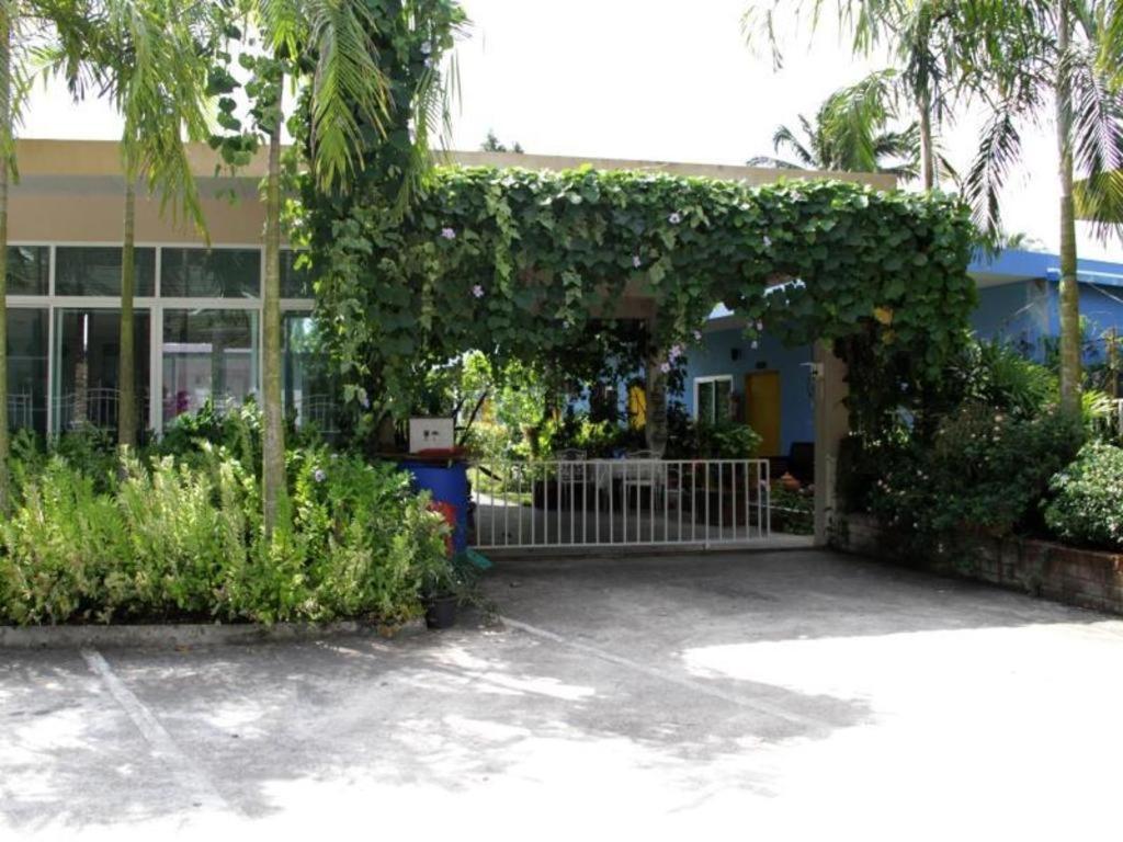 Rommai Rimnaam Resort Ranong Extérieur photo