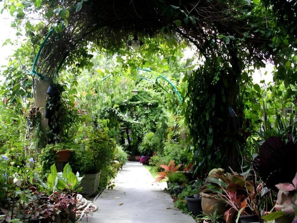 Rommai Rimnaam Resort Ranong Extérieur photo