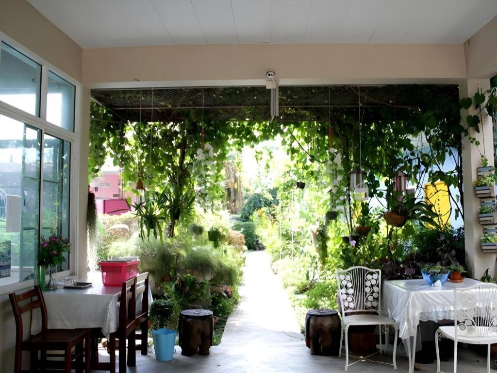 Rommai Rimnaam Resort Ranong Extérieur photo