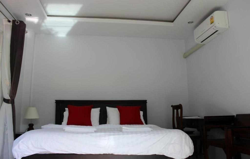Rommai Rimnaam Resort Ranong Extérieur photo