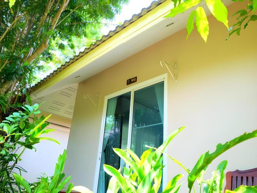 Rommai Rimnaam Resort Ranong Extérieur photo