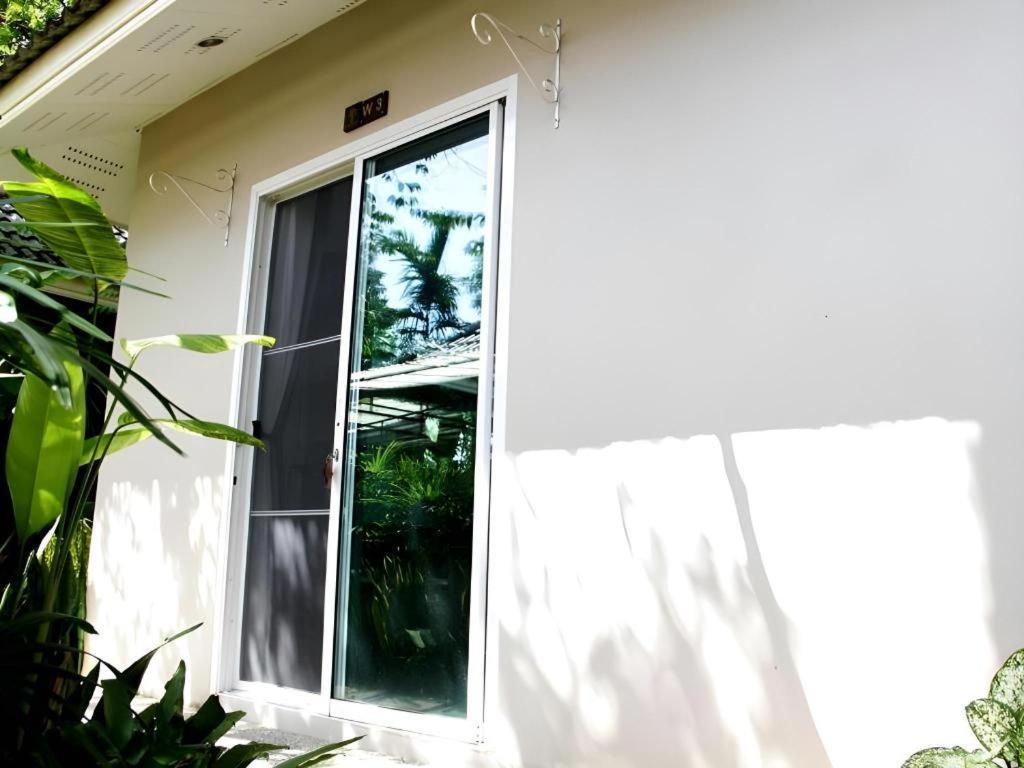 Rommai Rimnaam Resort Ranong Extérieur photo