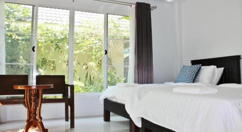 Rommai Rimnaam Resort Ranong Extérieur photo